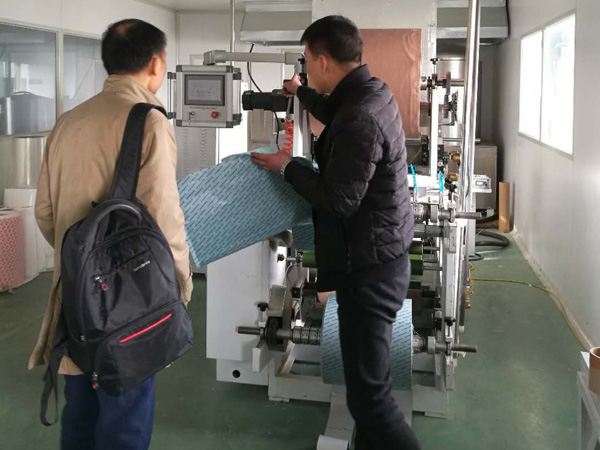 黑膏藥批發(fā)哪家比較好？正規(guī)膏藥廠家需要具備什么實(shí)力？