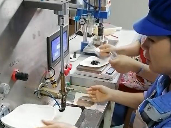 膏藥加工貼牌oem需要什么手續(xù)證件？哪里有膏藥加工廠？