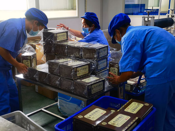 找膏藥代加工廠做加工貼牌和自己制作膏藥有什么區(qū)別？
