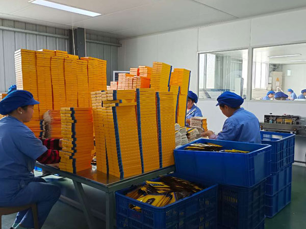 定制膏藥貼牌和代理膏藥貼品牌有何區(qū)別？答案來(lái)了！